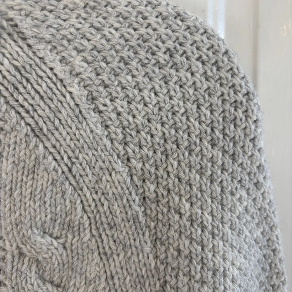 Ann Taylor Grey Cable Knit Wool Camel, Cashmere Sweater LP NWT - Picture 4 of 6